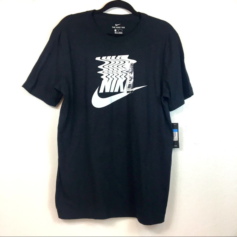 Nike Black Men’s Short Sleeve Shirt Size Medium